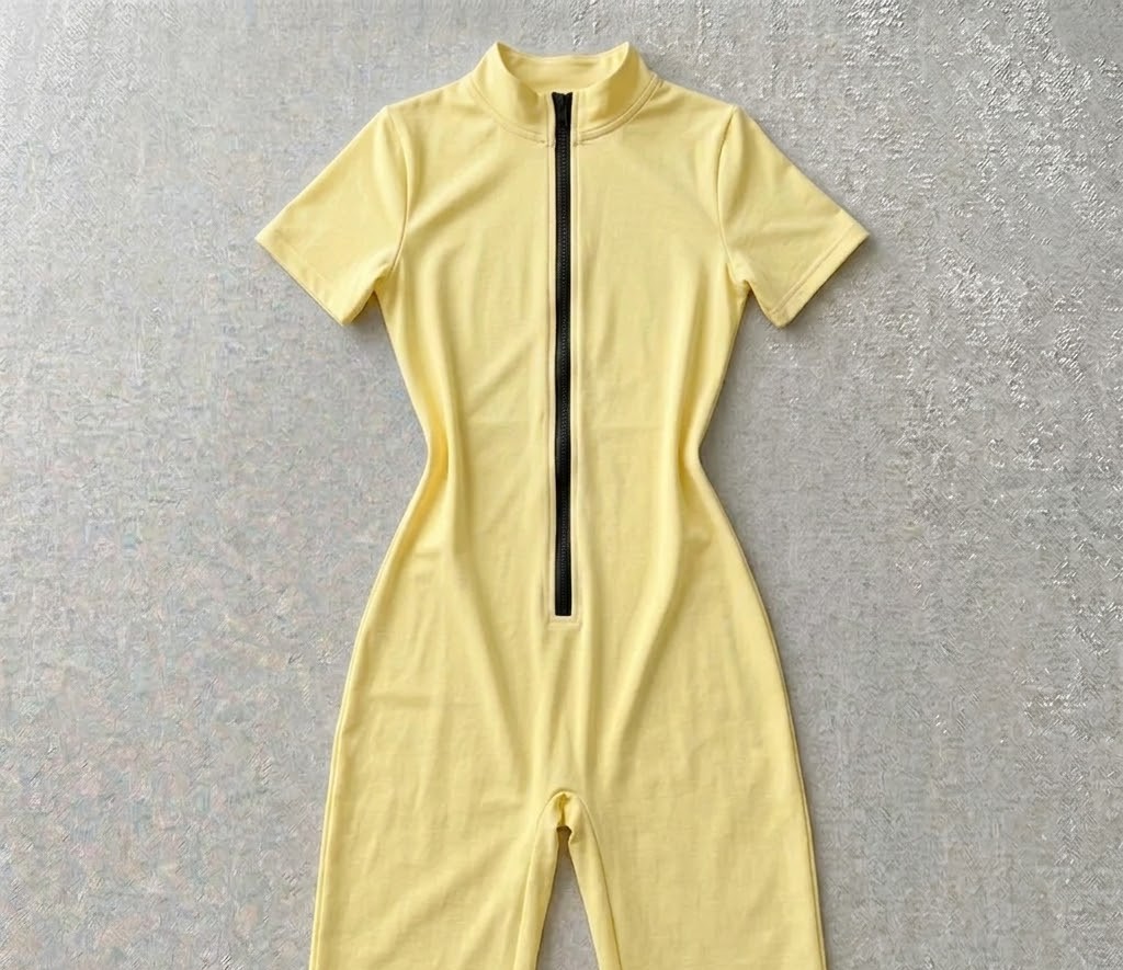 jaune pastel